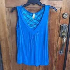 Women’s large teal tank top with lace detail